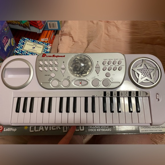 Keyboard - Picture 2 of 2